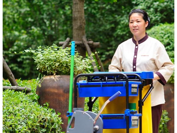 深圳保潔公司對小區重點區域的處理方法