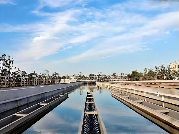 深圳保潔告訴您二次供水池該如何清洗